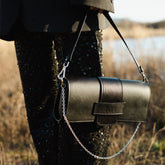 Petit sac à main baguette en cuir végan de cactus